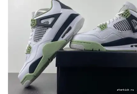 AQ9129-103 AQ9129-103 Jordan Retro Seafoam 4 0512